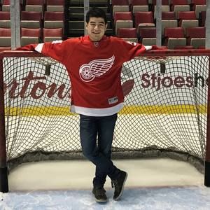 Meet your Posher, Luciano